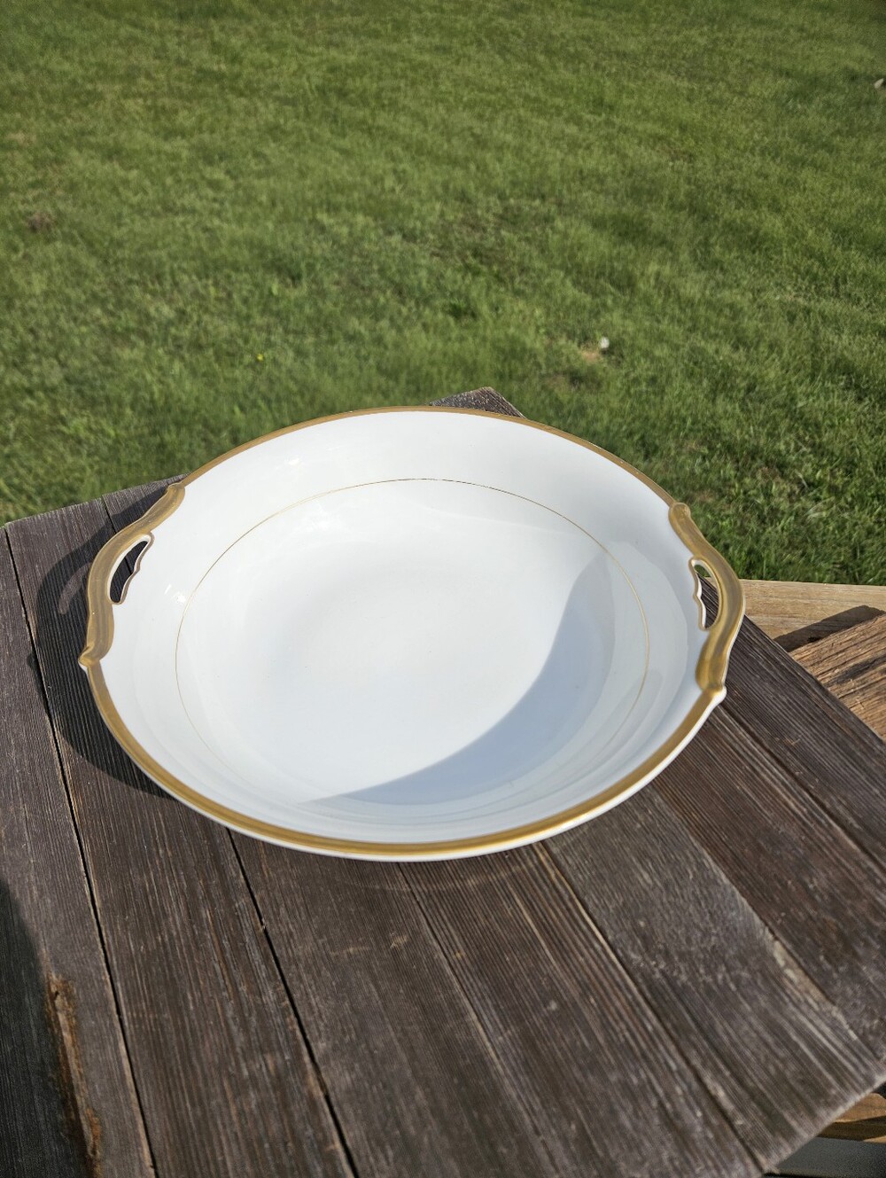 Noritake White Porcelain Serving Bowl with Gold Rim and Handles
